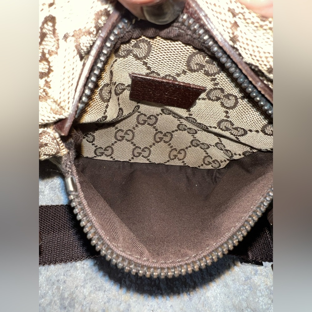 Gucci Belt Bag/ Waist Bag/ Fanny Pack - Picture 8 of 14